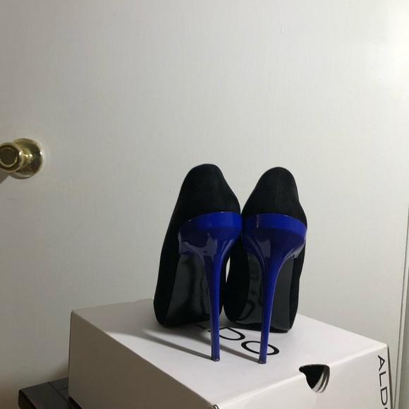 COPY - Aldo Beautiful black Heels (blue) Size 8 - Picture 11 of 16